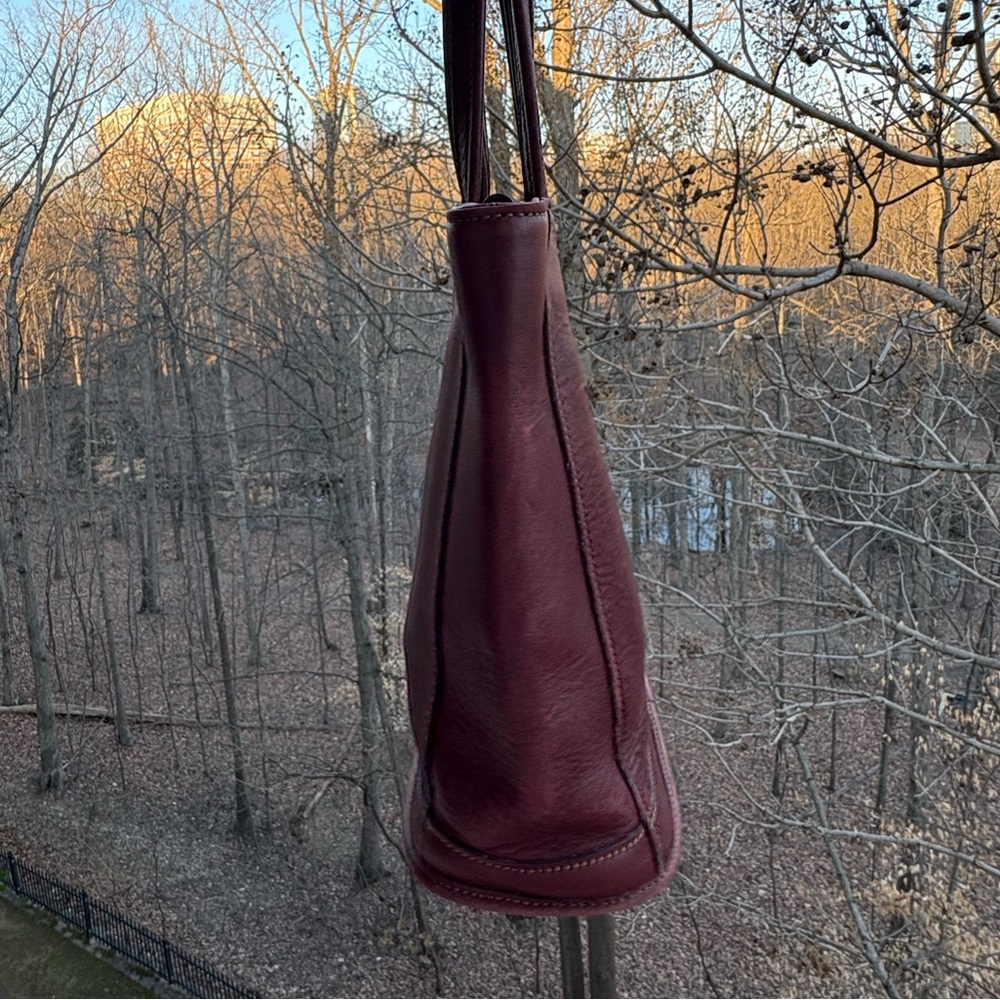 Vintage Coach Bleecker Bucket Tote | USA 1995 | Burgundy | 9303 | Hangtag | GUC - Picture 5 of 16